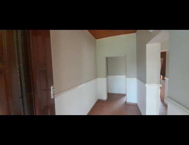 LAND PROPERTY TO RENT IN MONAVONI